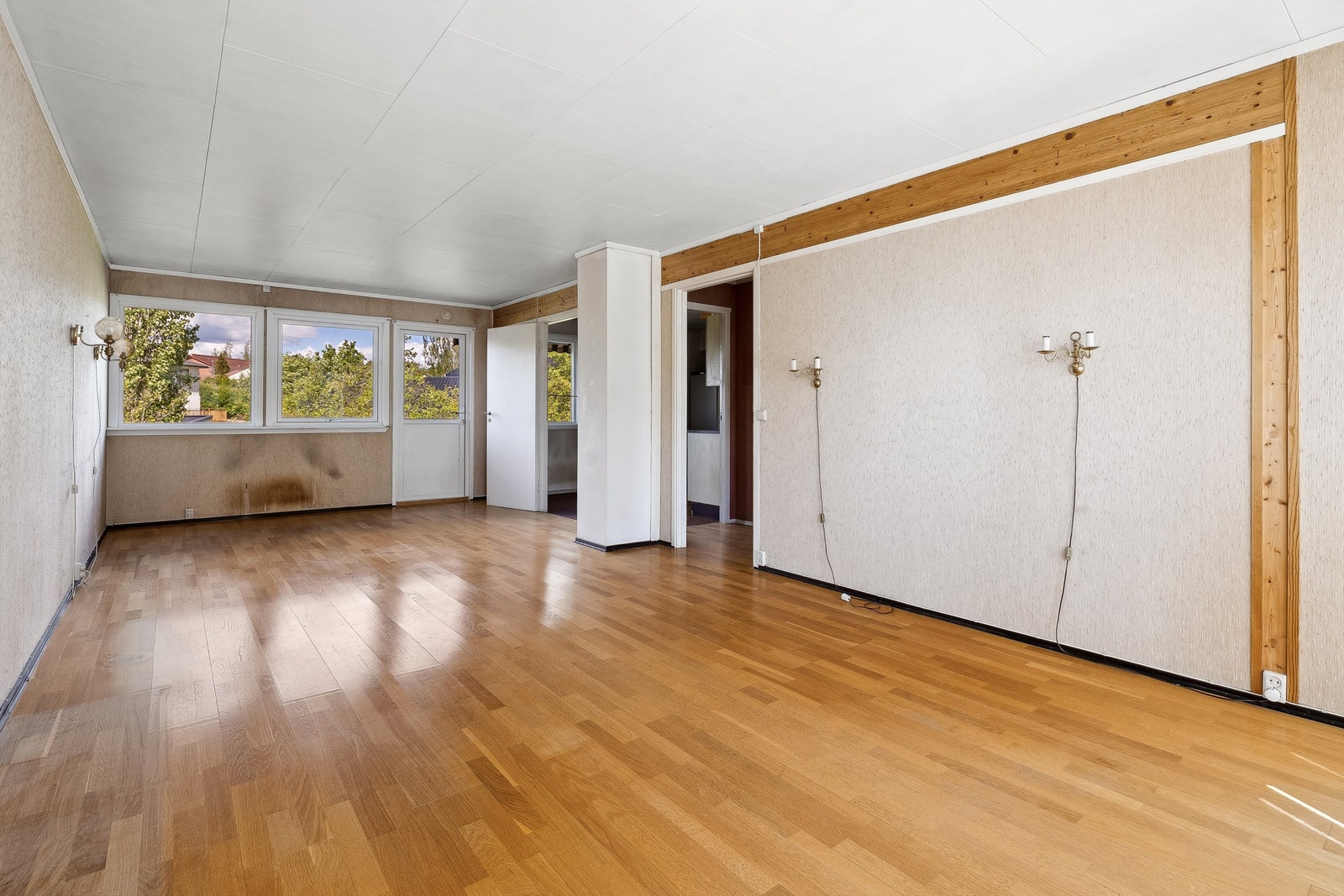 Stue med flere møbleringsmuligheter Galleribilde