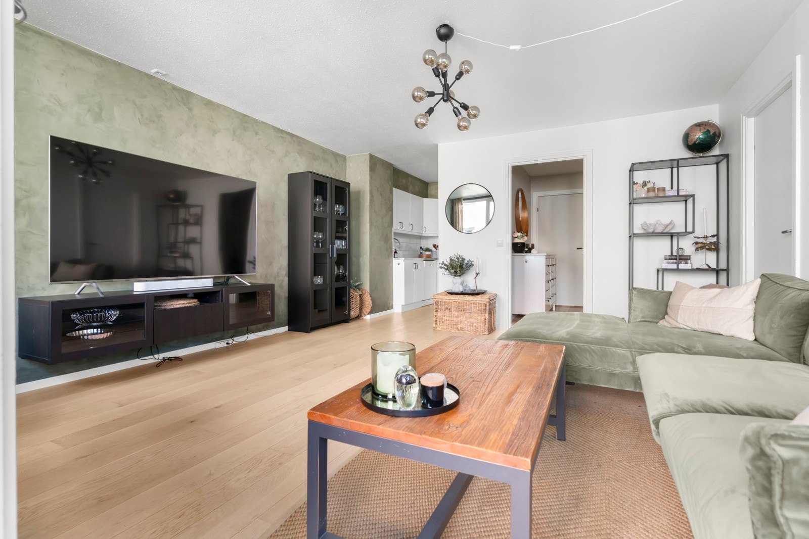 Moderne bygg fra 1997 med gode forutsetninger. Fyring og varmtvann er inkludert. Galleribilde