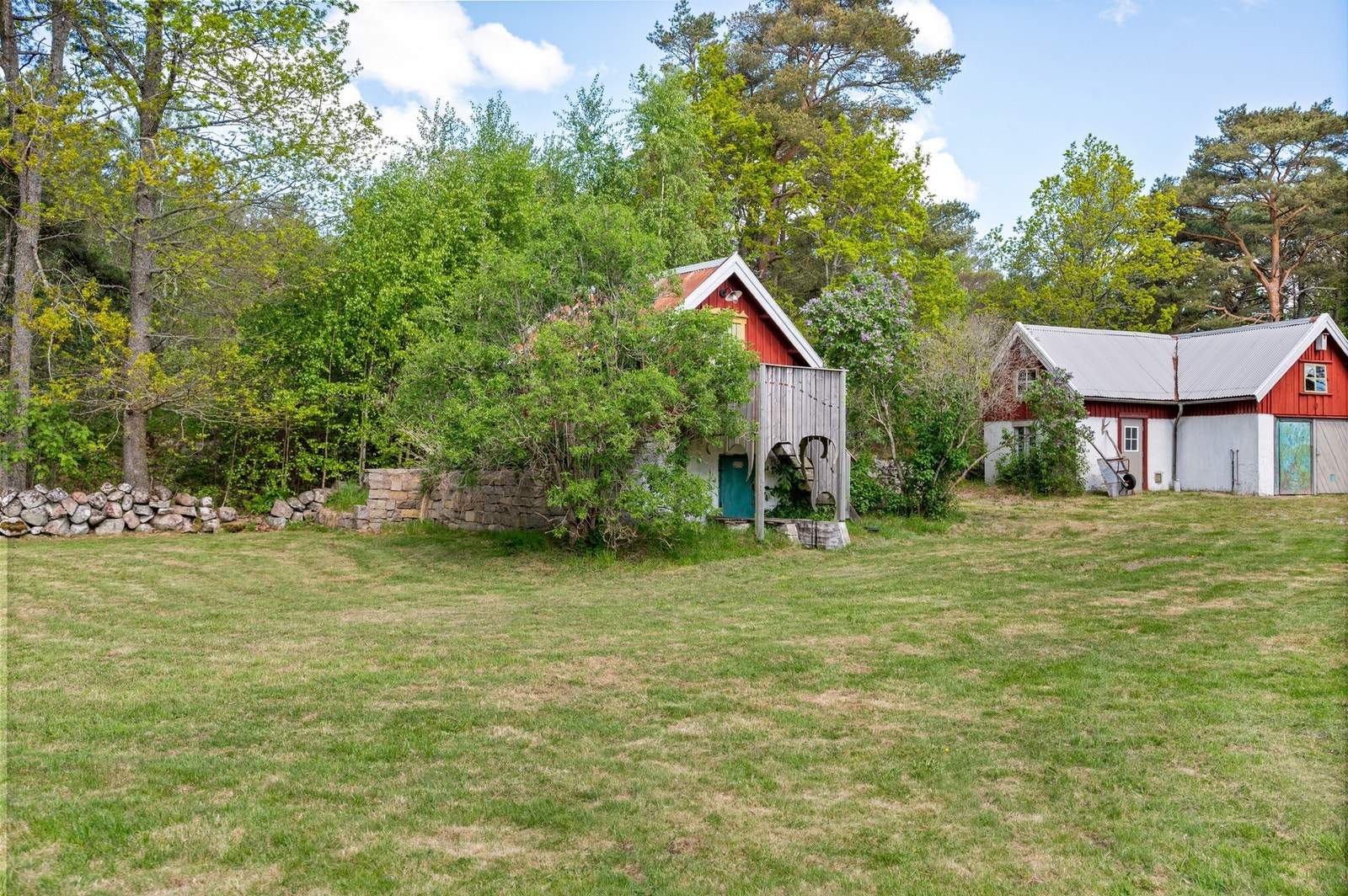 Världens sötaste jordkällare/källarvind - med kontor i överbyggnad Galleribilde