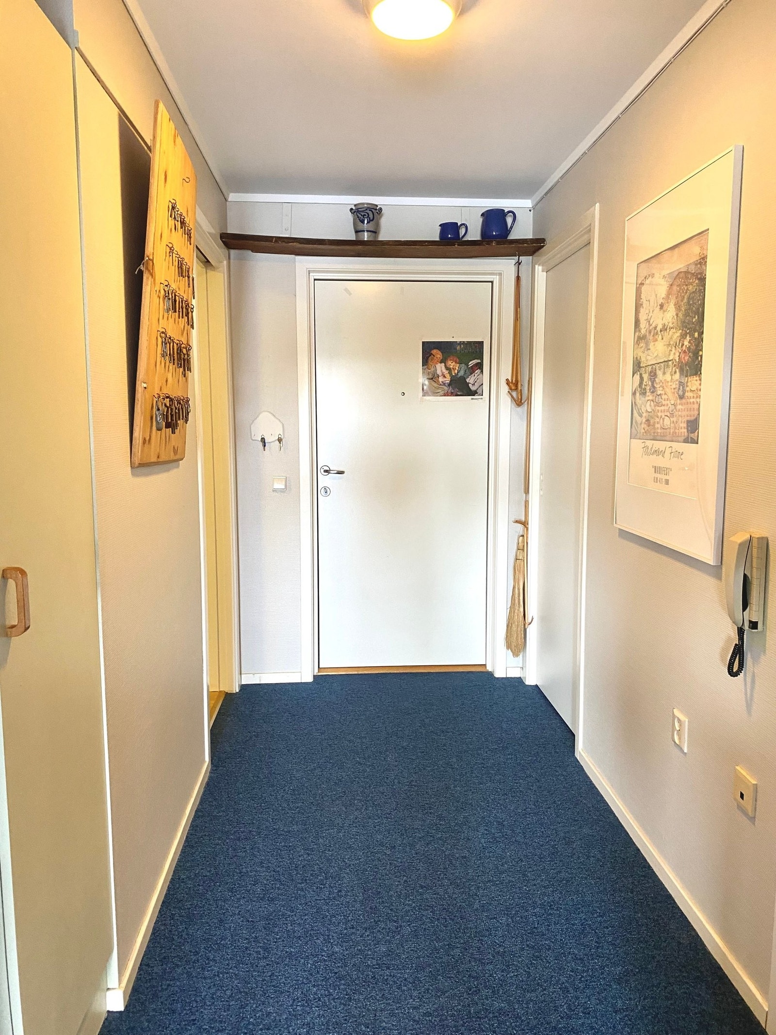 Entré med garderobe Galleribilde