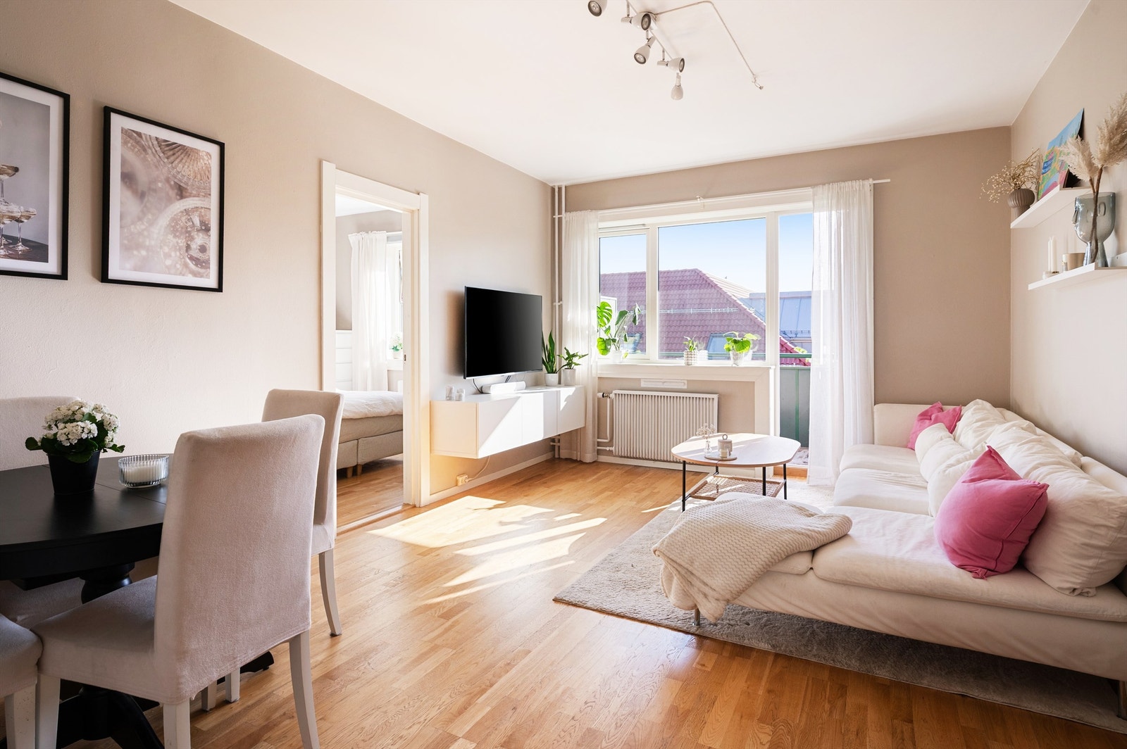 Velkommen til Hedmarksgata 8A! Presentert av Halvor L. Heikkilä ved Krogsveen Majorstuen og Oslo Vest Galleribilde