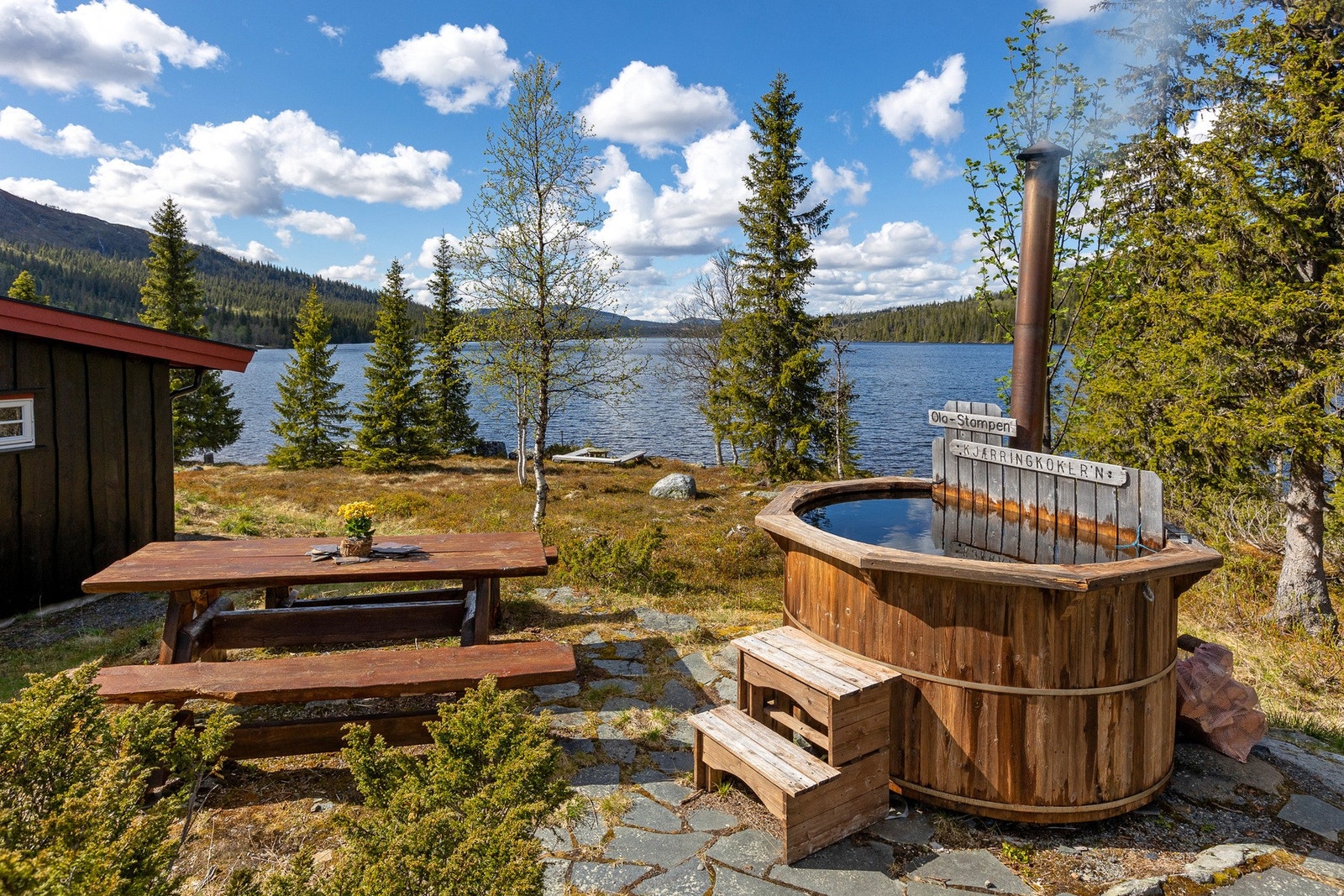 Perfekt for deg som søker fredelige omgivelser, gode solforhold og nærhet til vannet. Galleribilde