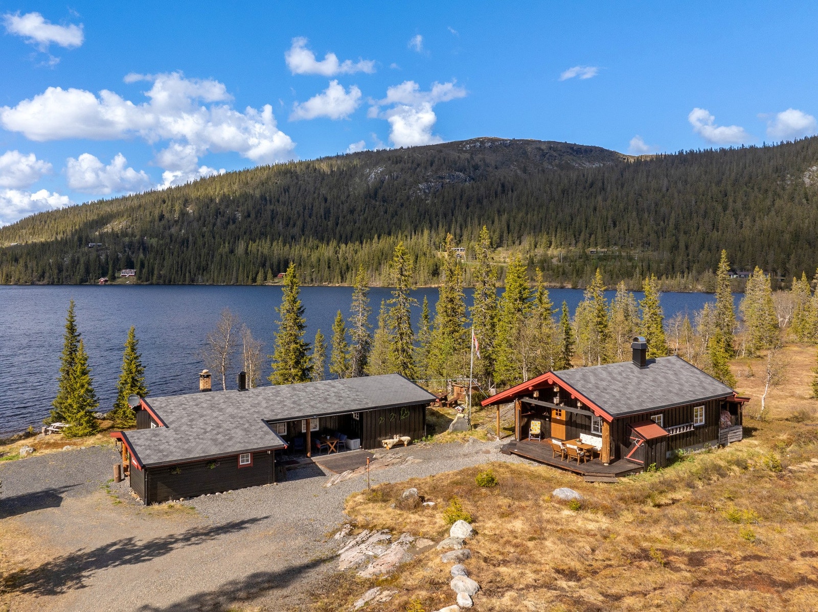 Attraktivt beliggende ved Synnfjorden Galleribilde