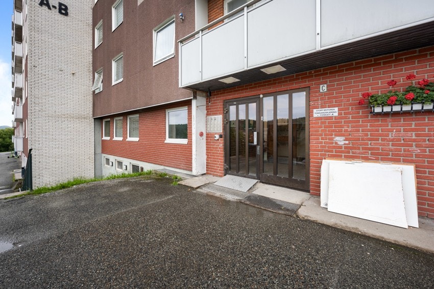 Dørcalling med automatisk portåpner Galleribilde