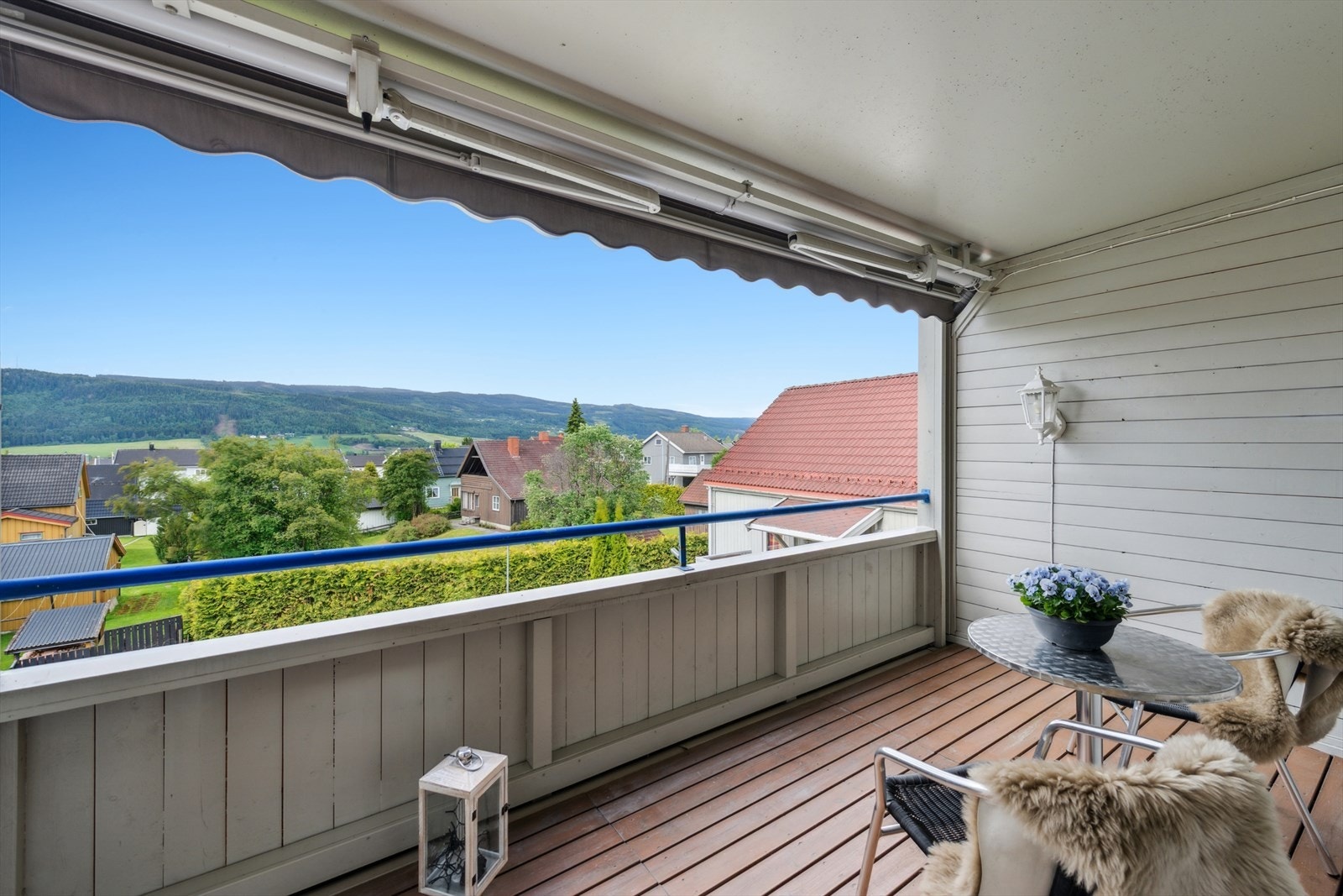 Vestvendt veranda på 8 m². Galleribilde