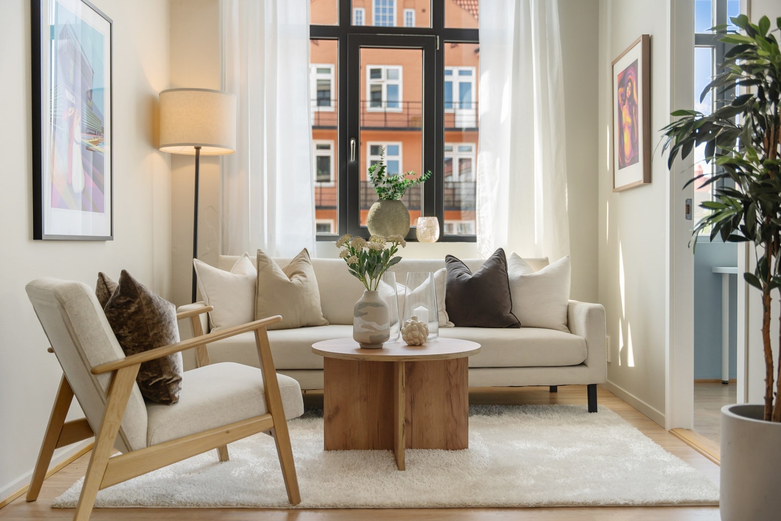 Velkommen til en stilren fabrikkleilighet i Konghellegata 8! Galleribilde