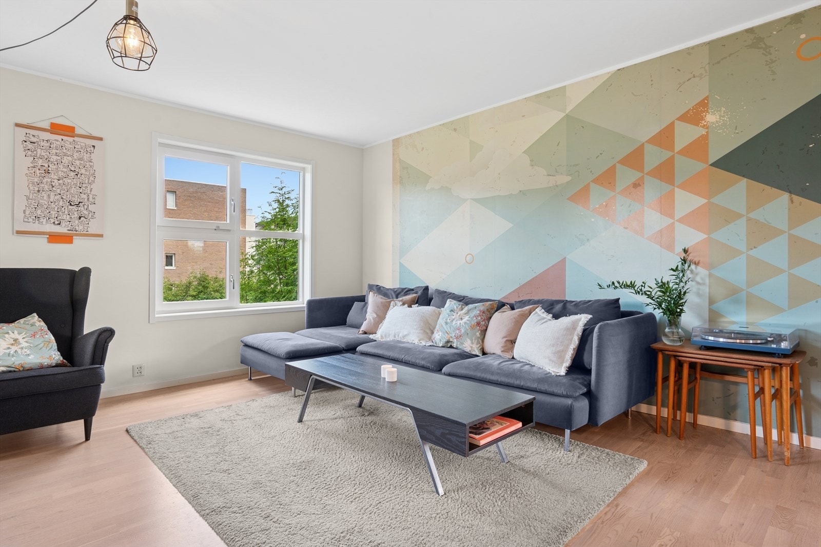 Leiligheten er gjennomgående med gode lysforhold. Galleribilde