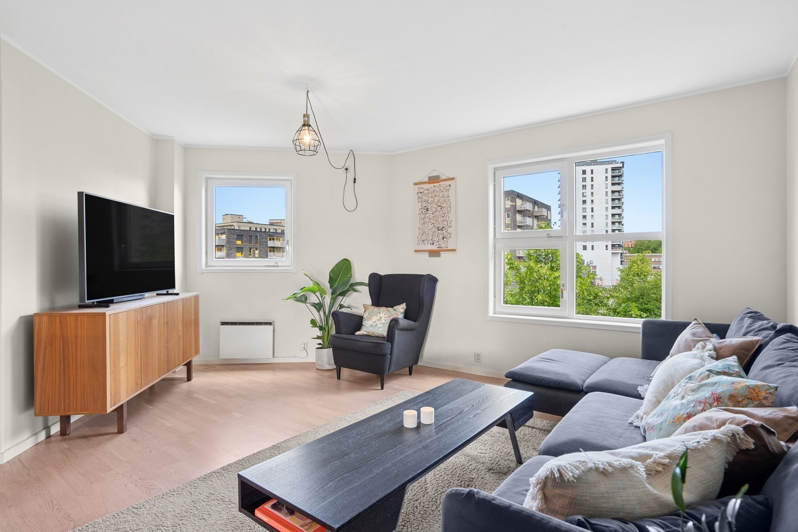 Stuen er romslig og uten innsyn. Galleribilde