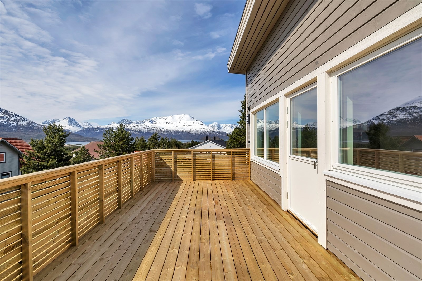 Veranda på ca 18 kvadratmeter Galleribilde