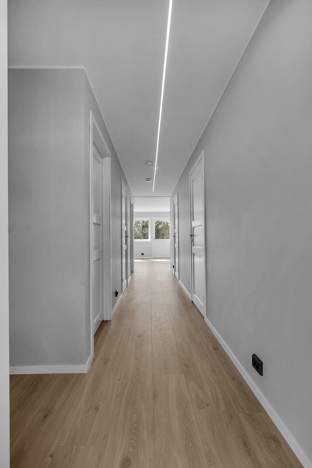 Plass til garderobeskap til venstre Galleribilde