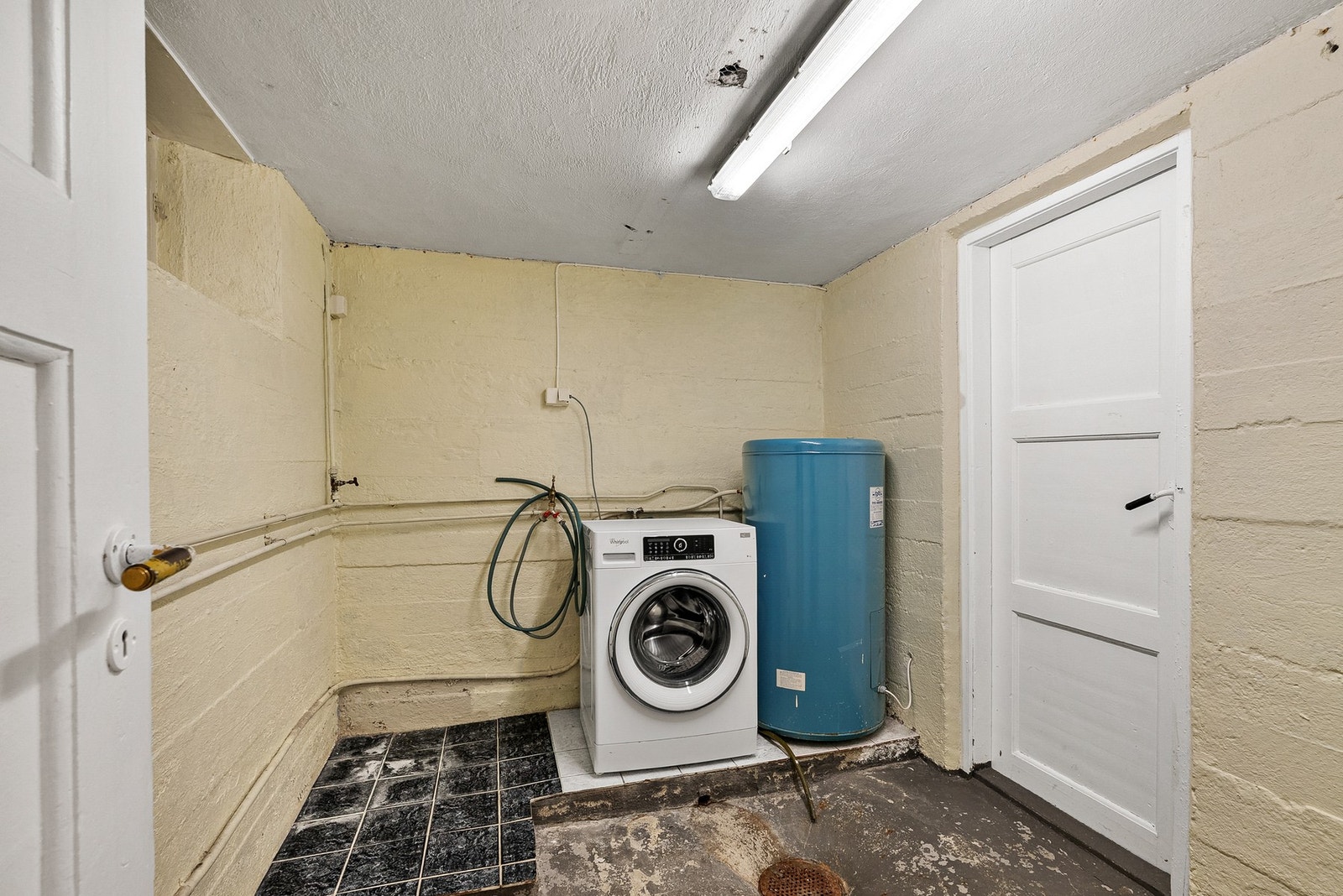 Vaskerom i kjeller. Galleribilde