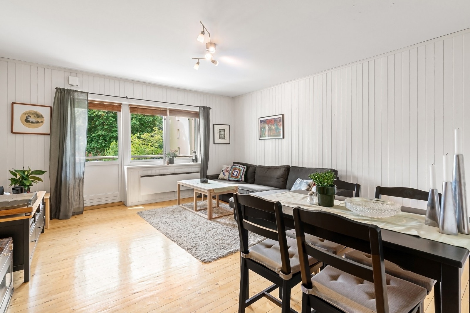 Leiligheten er gjennomgående og har gode lysforhold. Galleribilde