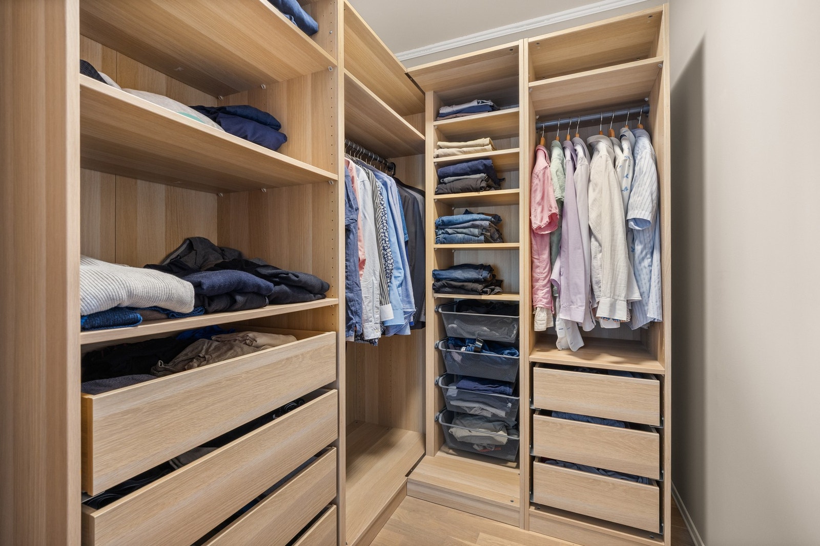 Her får man hver sin del - innredningen medfølger Galleribilde