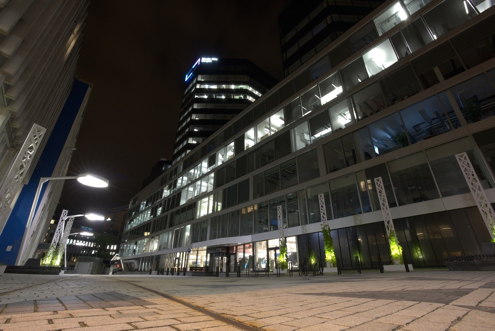Media City og bybane-stopp like borti gaten Galleribilde
