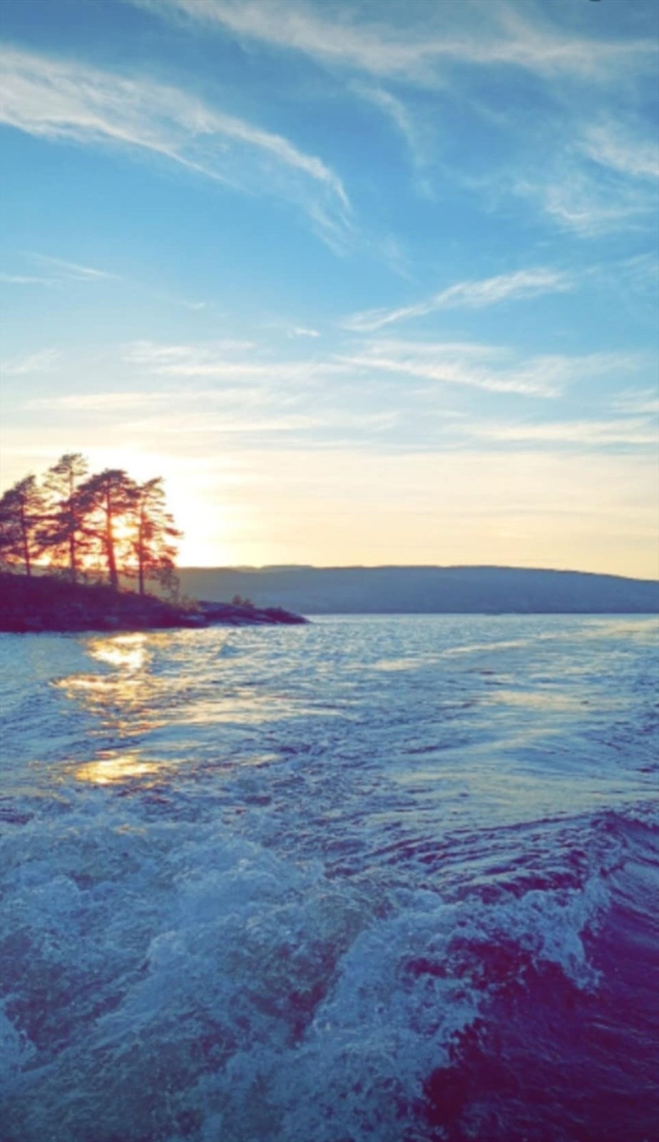 Nydelige Hurdalssjøen. Galleribilde