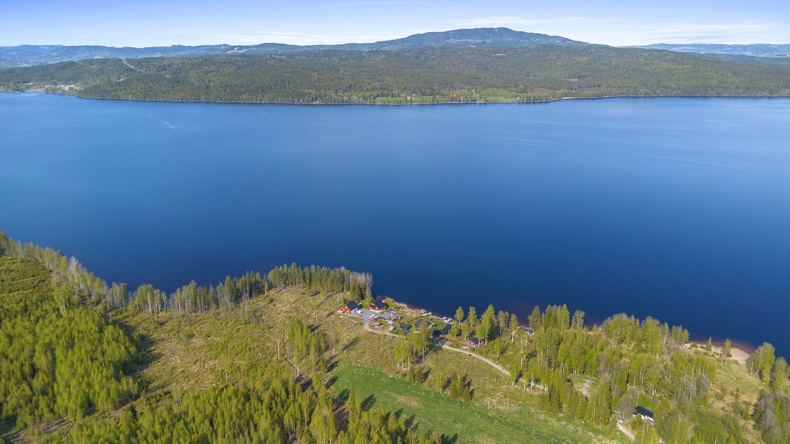 Dronefoto nærområdet Galleribilde
