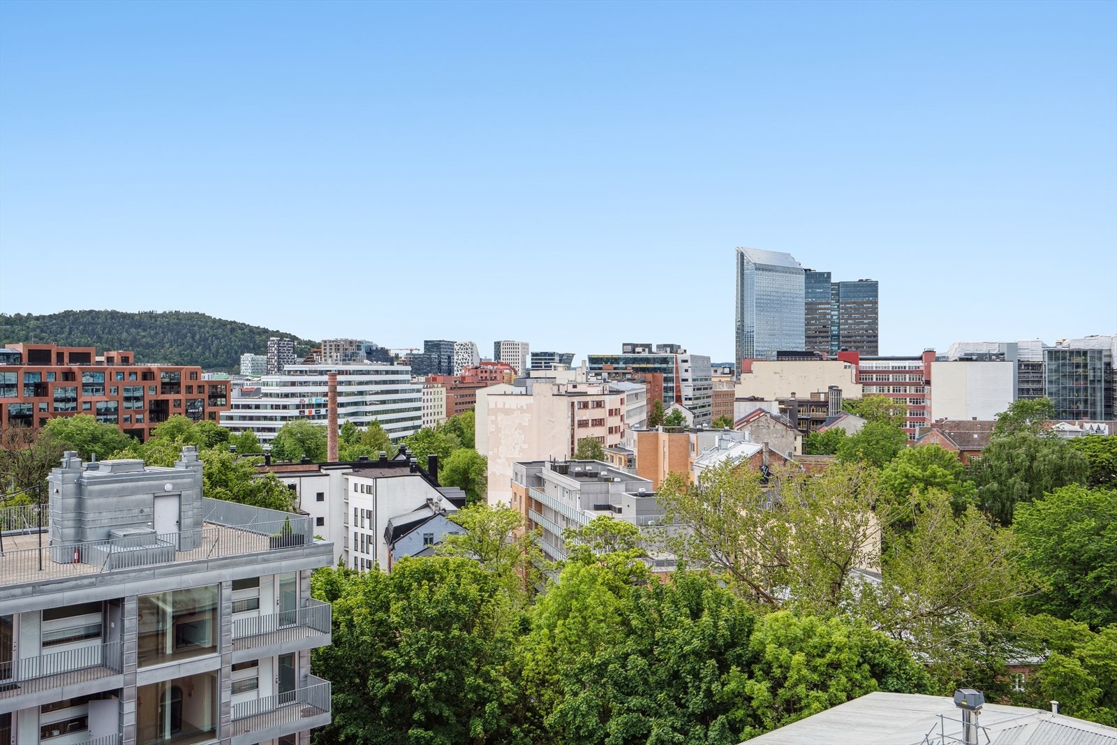 Utsikt fra soveromsvinduet. Galleribilde