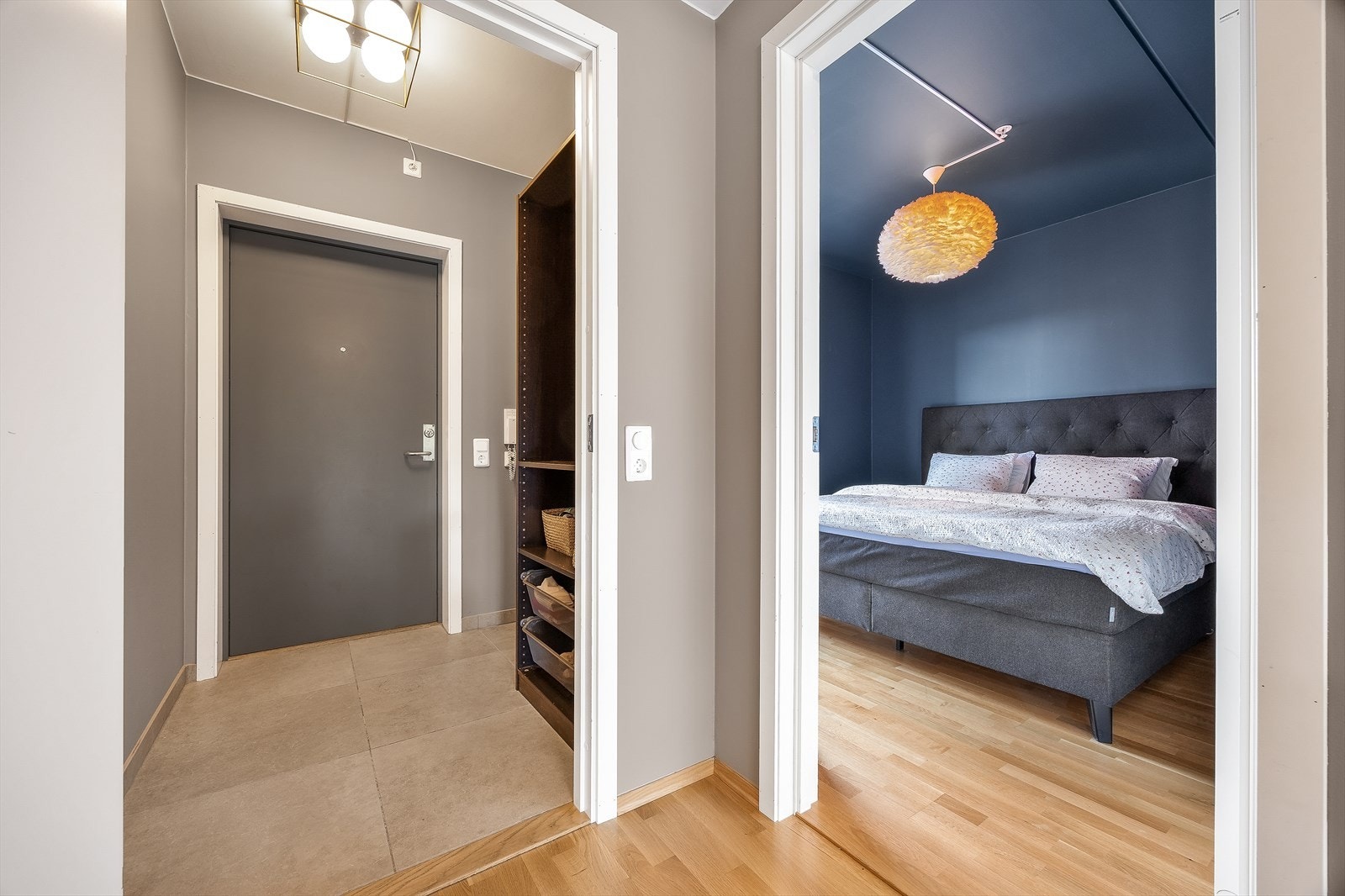 Leiligheten er ny fra 2019 og holder gjennomgående god standard. Galleribilde