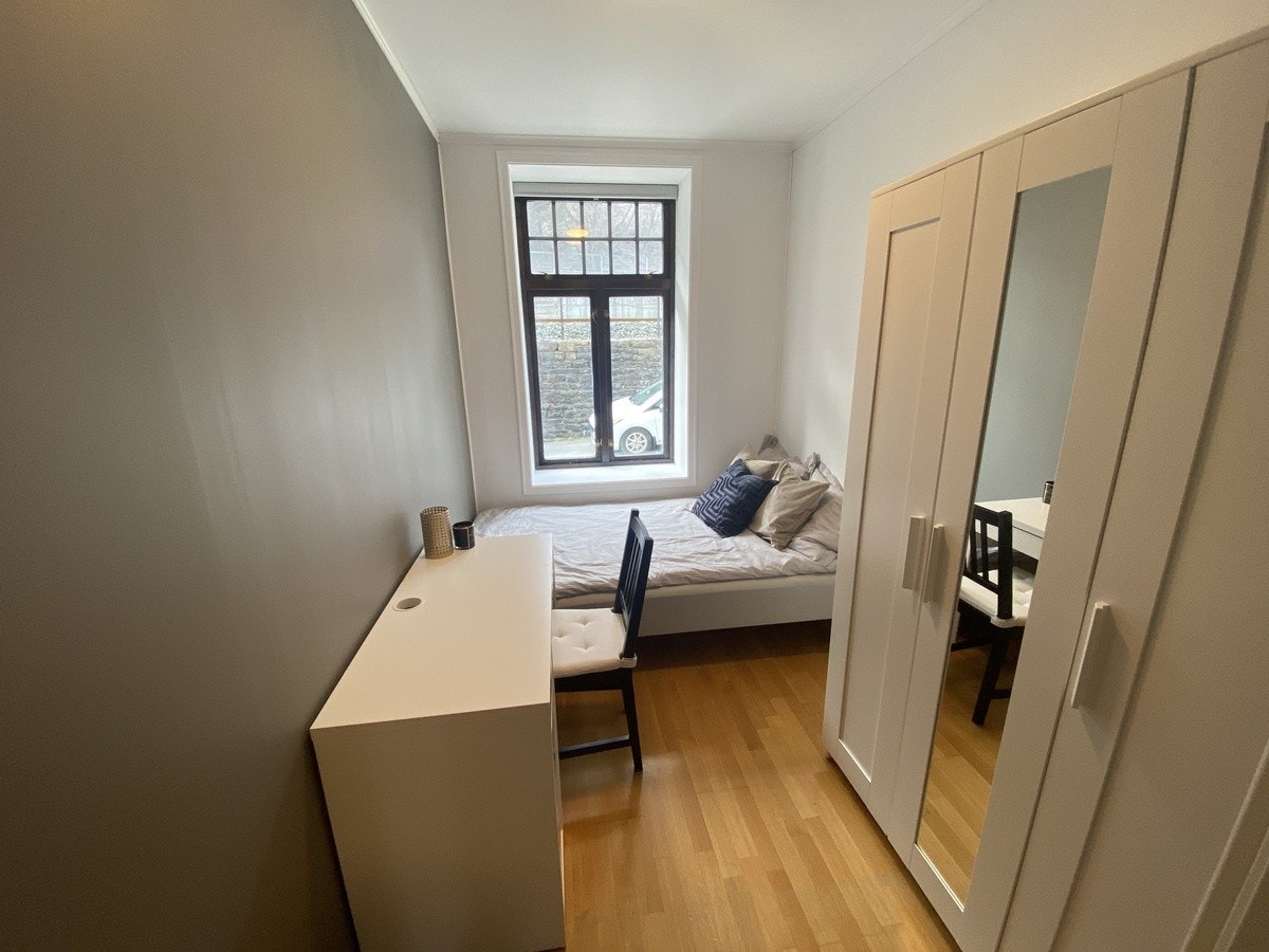 Soverom 2 er på ca. 7kvm - Dette soverommet koster kr. 5 400,- pr. mnd. Galleribilde