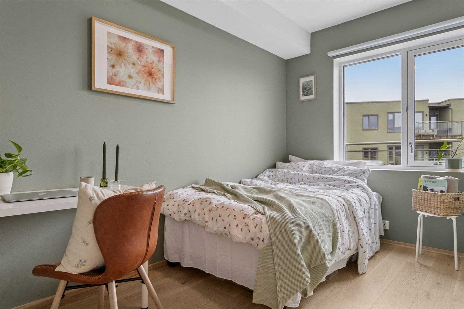 Soverom 2 er på 8,2 m². Galleribilde