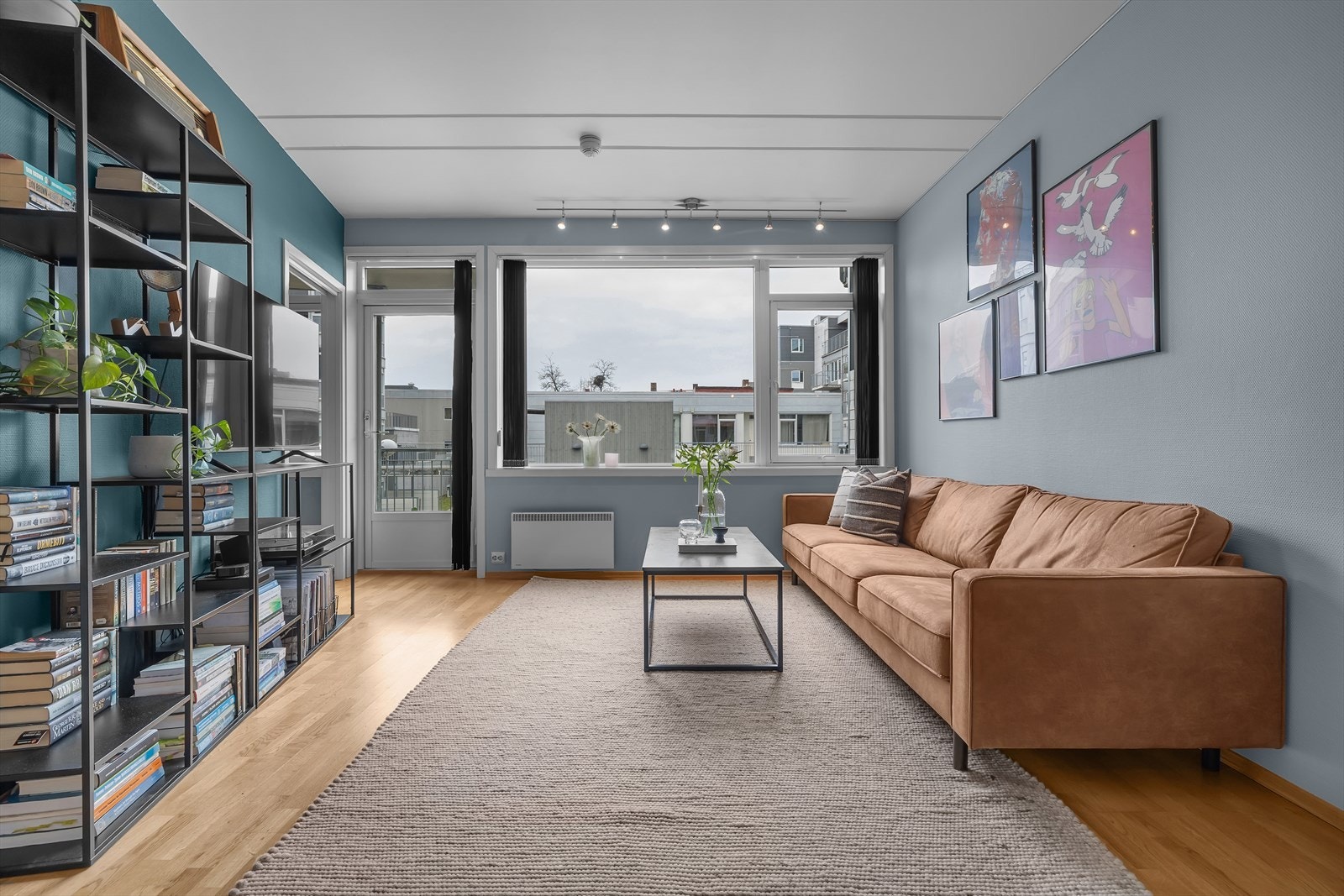 Velkommen til Elvegata 2, en innbydende leilighet med 2 soverom og sentral plassering! Galleribilde