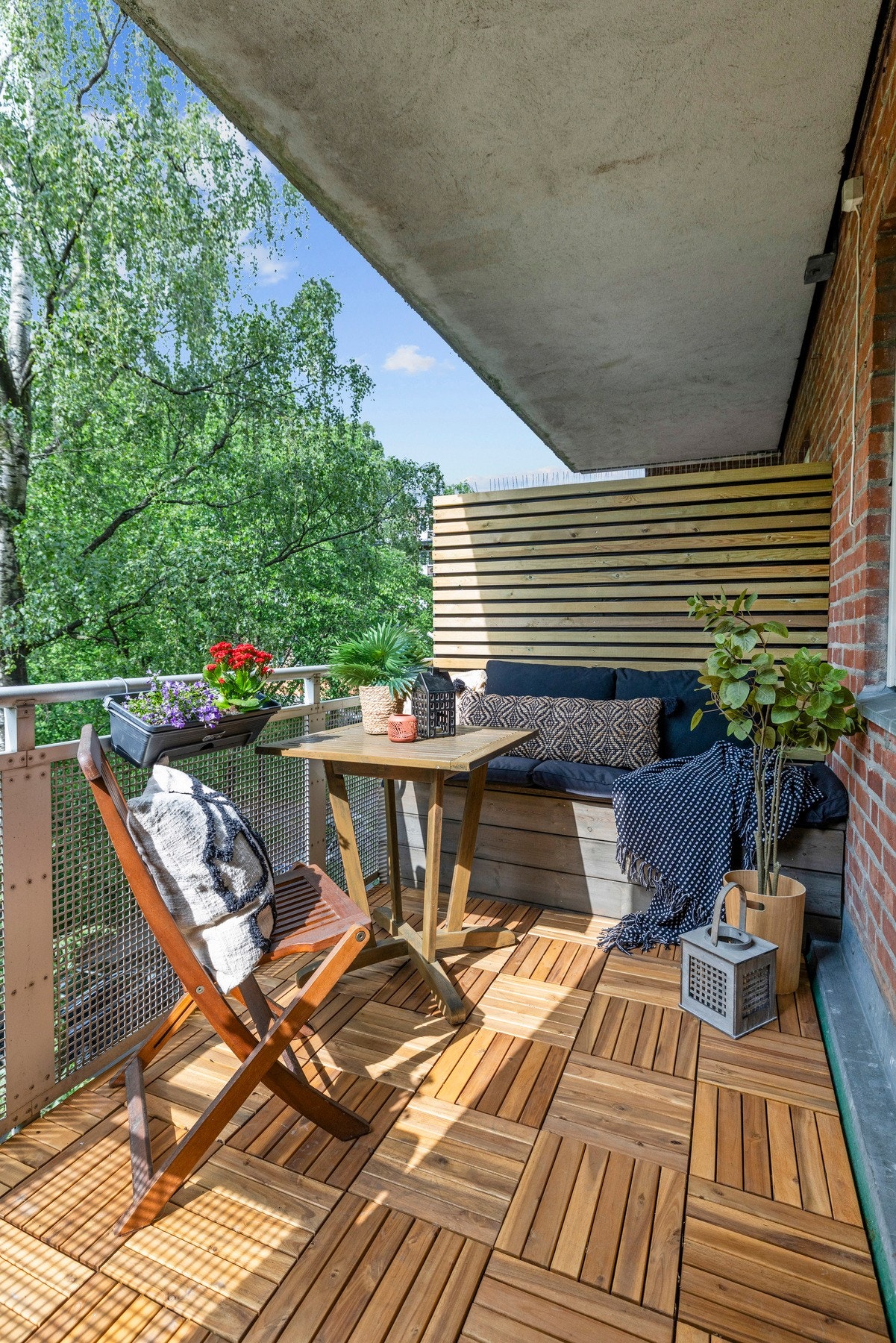 Balkongen er på ca. 5,2 kvm og vender mot nordvest. Galleribilde