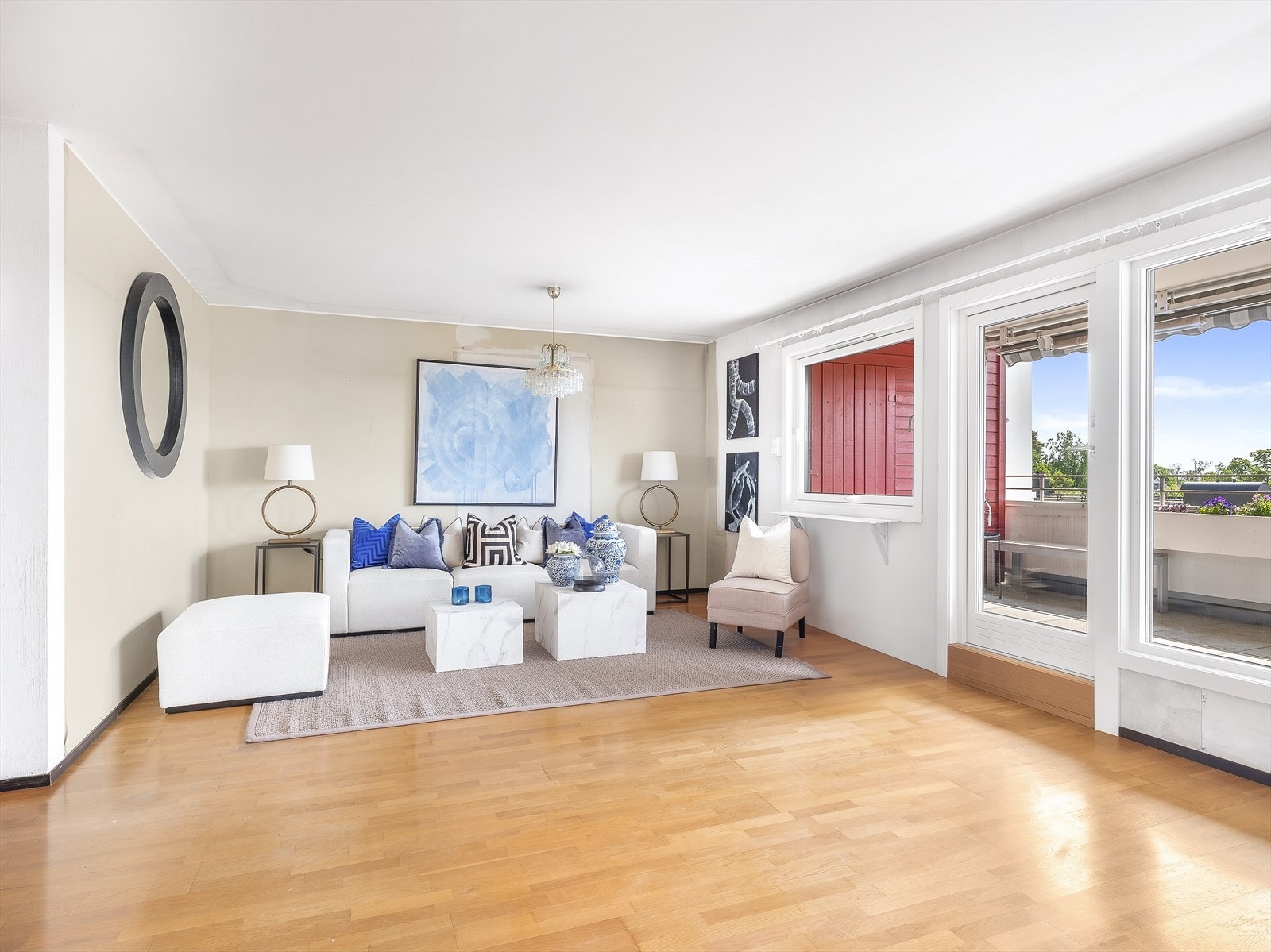 Stuedelen byr på en innbydende atmosfære og mulighet for personlig innredning. Galleribilde