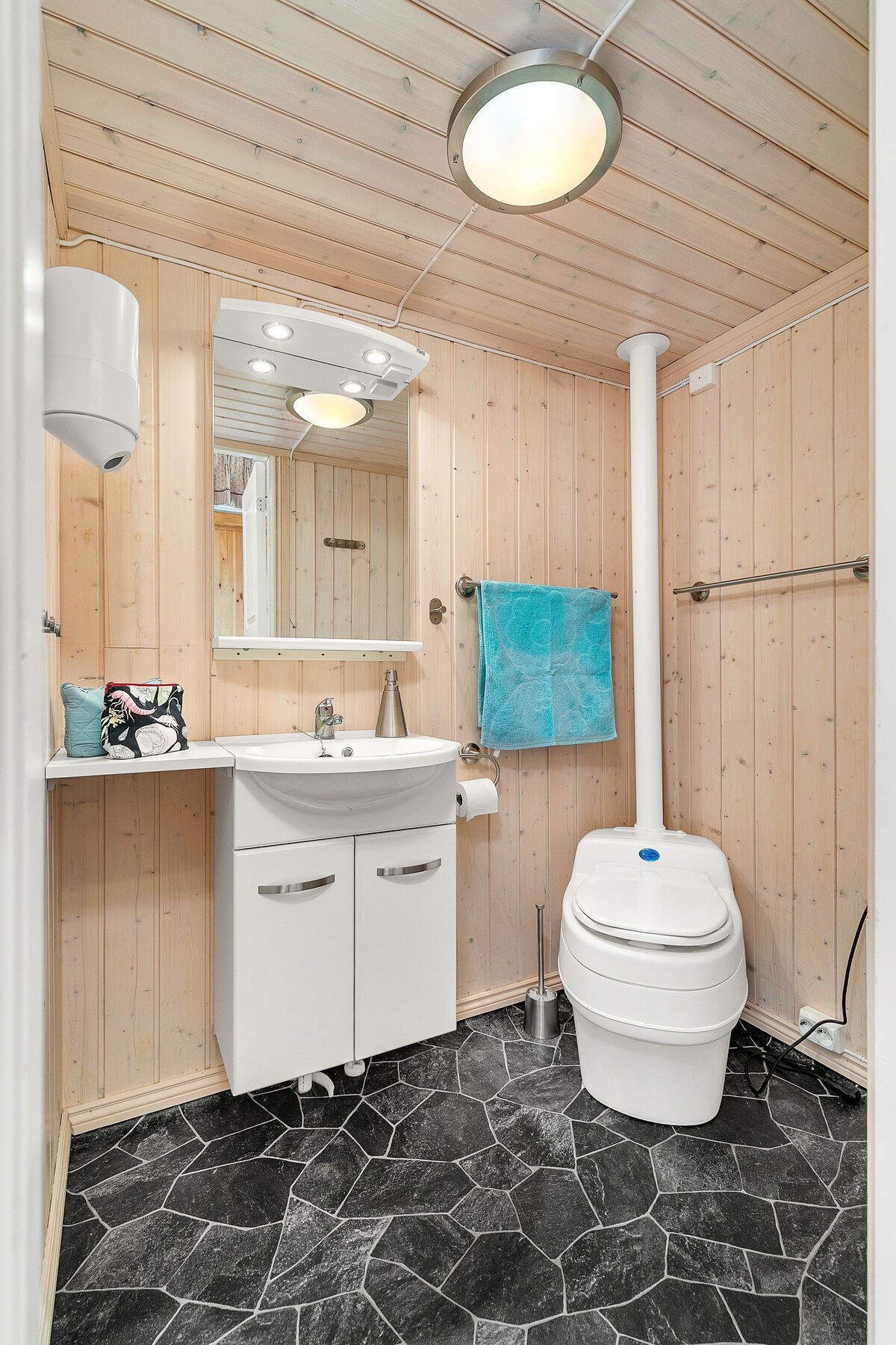 Anneks - Bad Galleribilde