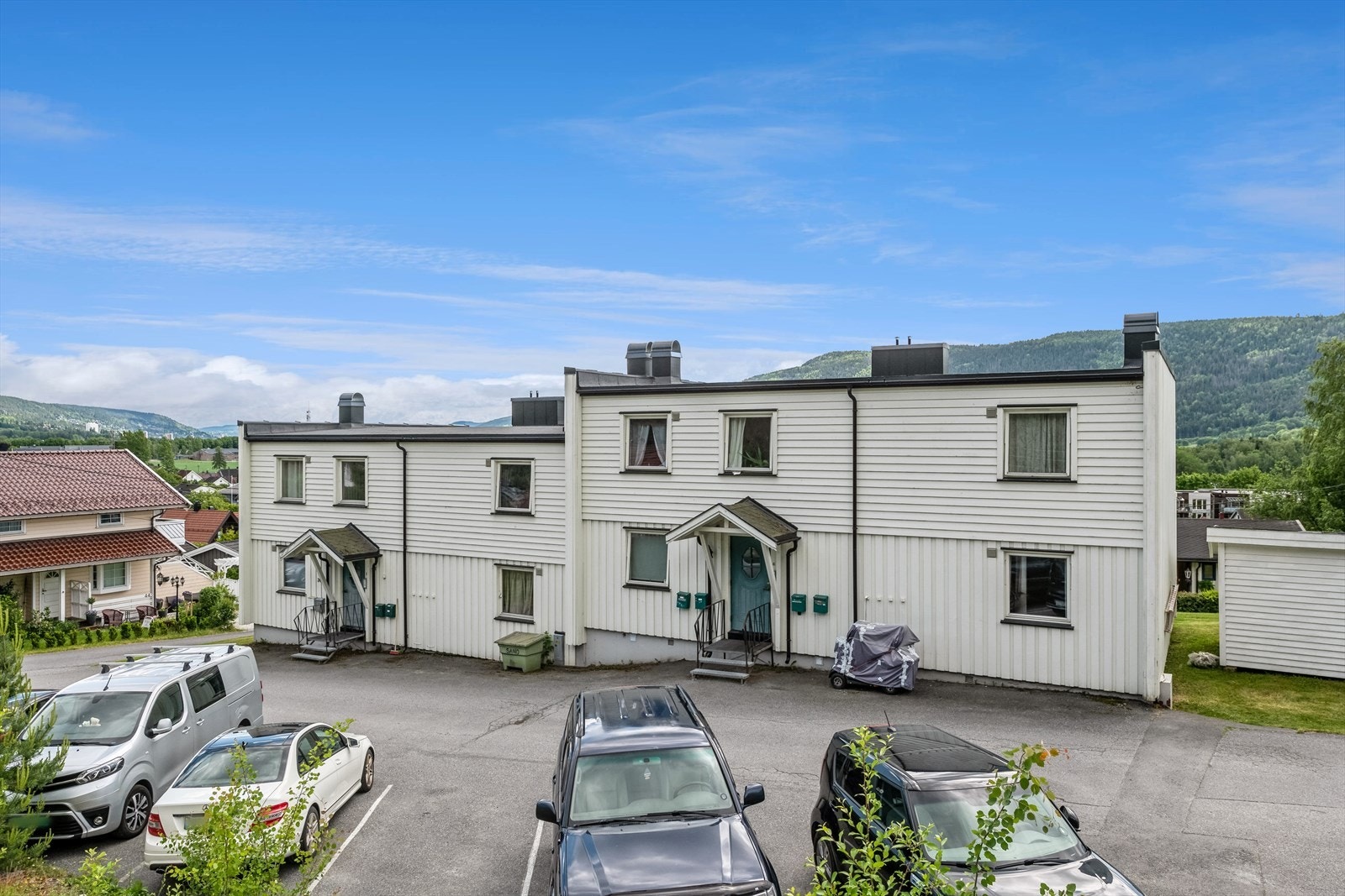 Kort vei til marka med gode turmuligheter sommer som vinter. Galleribilde