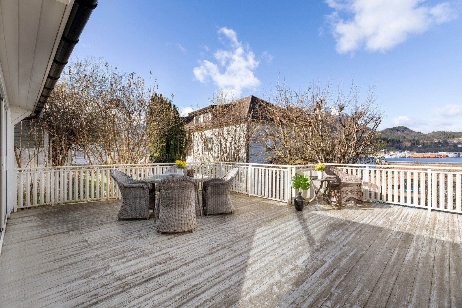 Terrassen ligger mot sørvest. Galleribilde