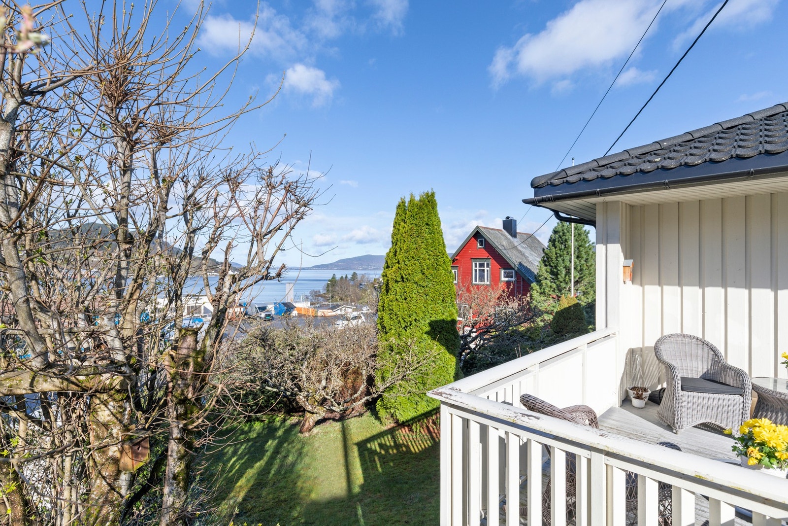 Her kan du nyte gode solforhold til langt på kveld. Galleribilde