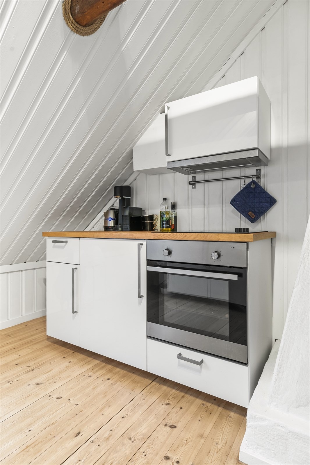 Hvitevarer på kjøkken medfølger salget. Galleribilde