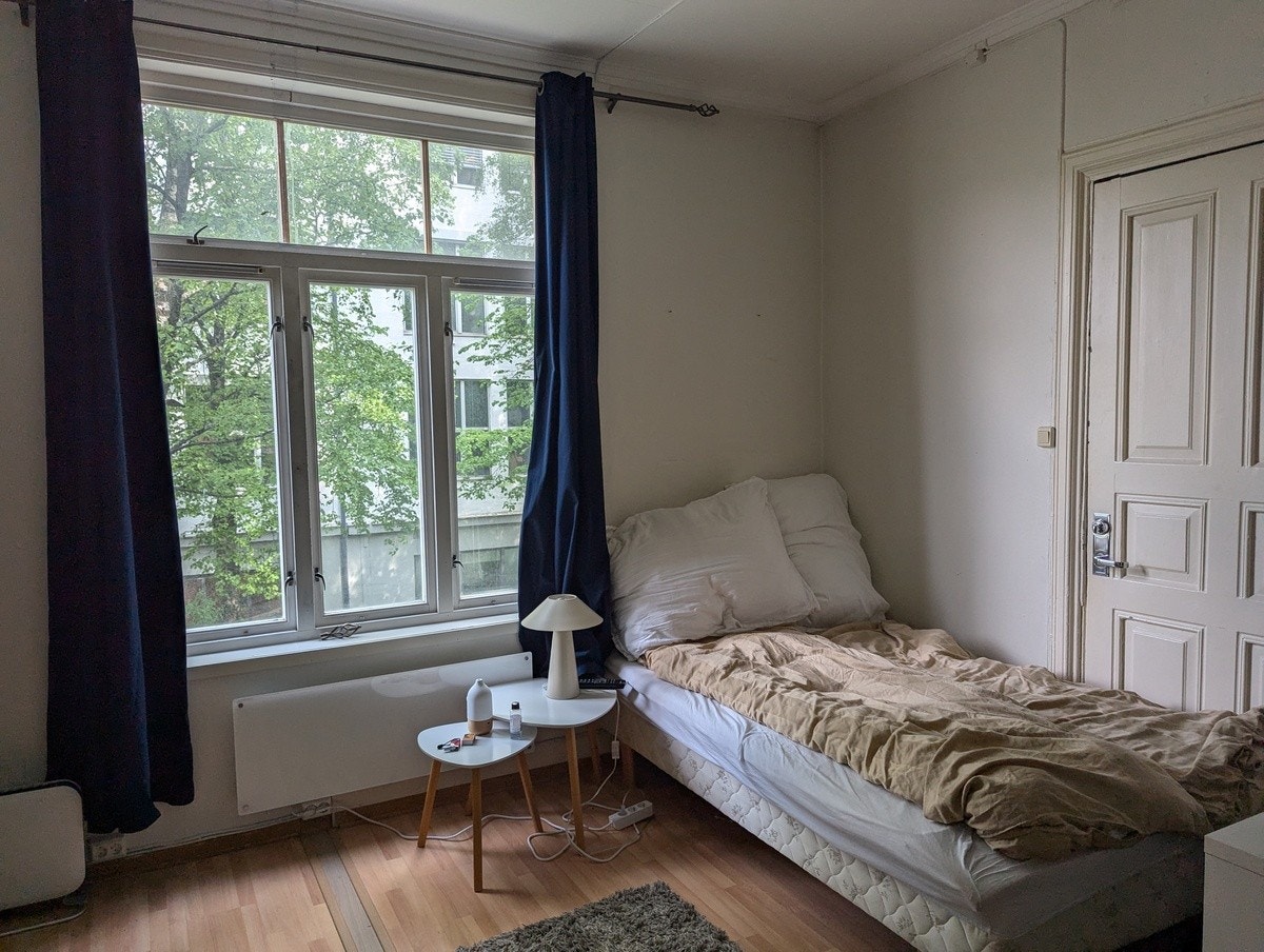soverom 1 ca 16 kvm Galleribilde