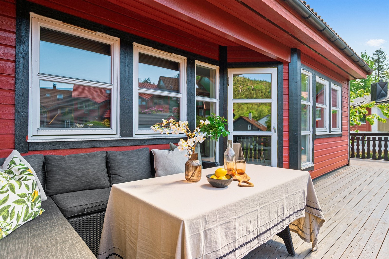 Her kan man nyte solfylte dager eller utsikten nabolaget tilbyr Galleribilde