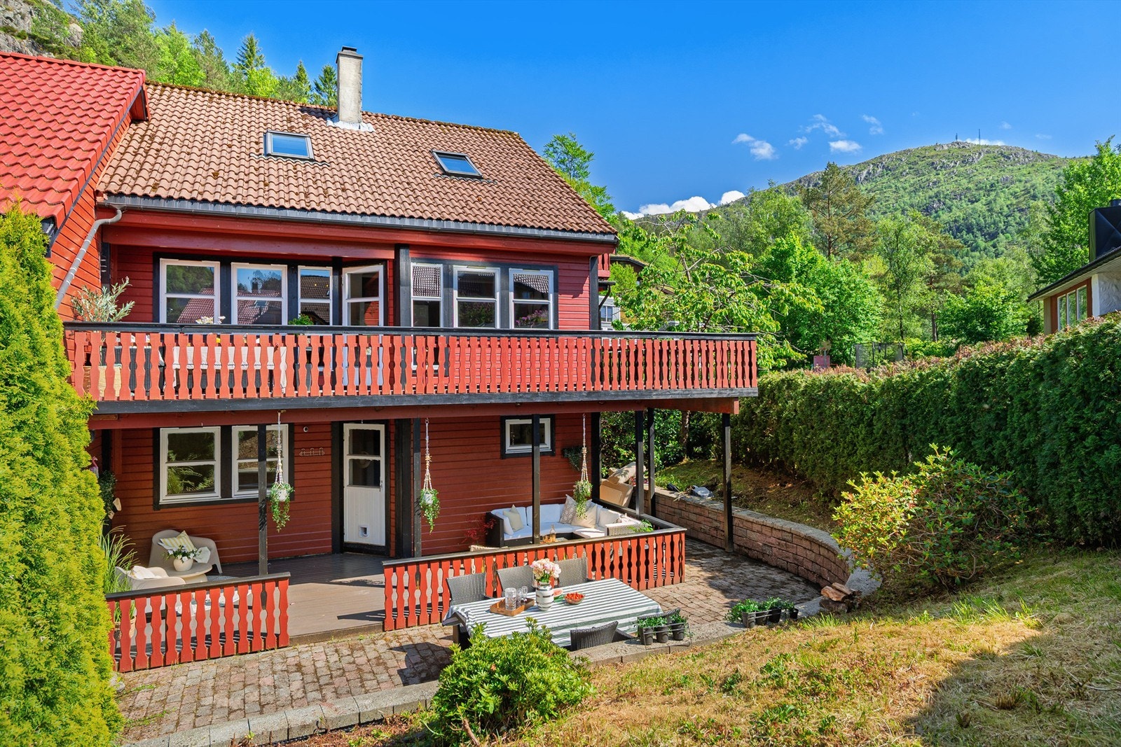 Fasade fremside Galleribilde