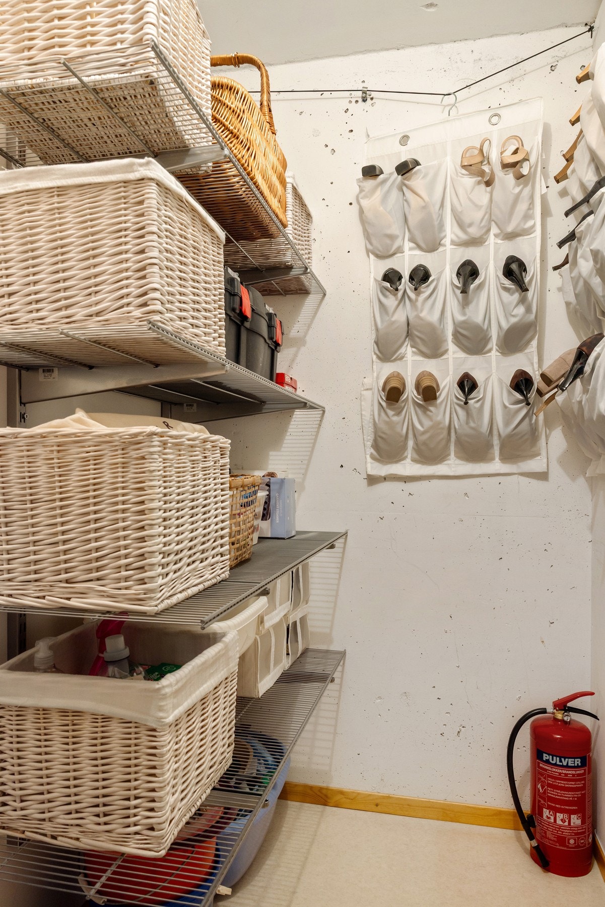 I leiligheten er det også en svært praktisk innvendig bod. Galleribilde