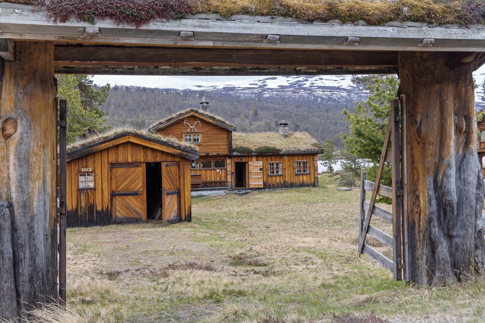 Tilkomst med eigen avkøyrsle Galleribilde