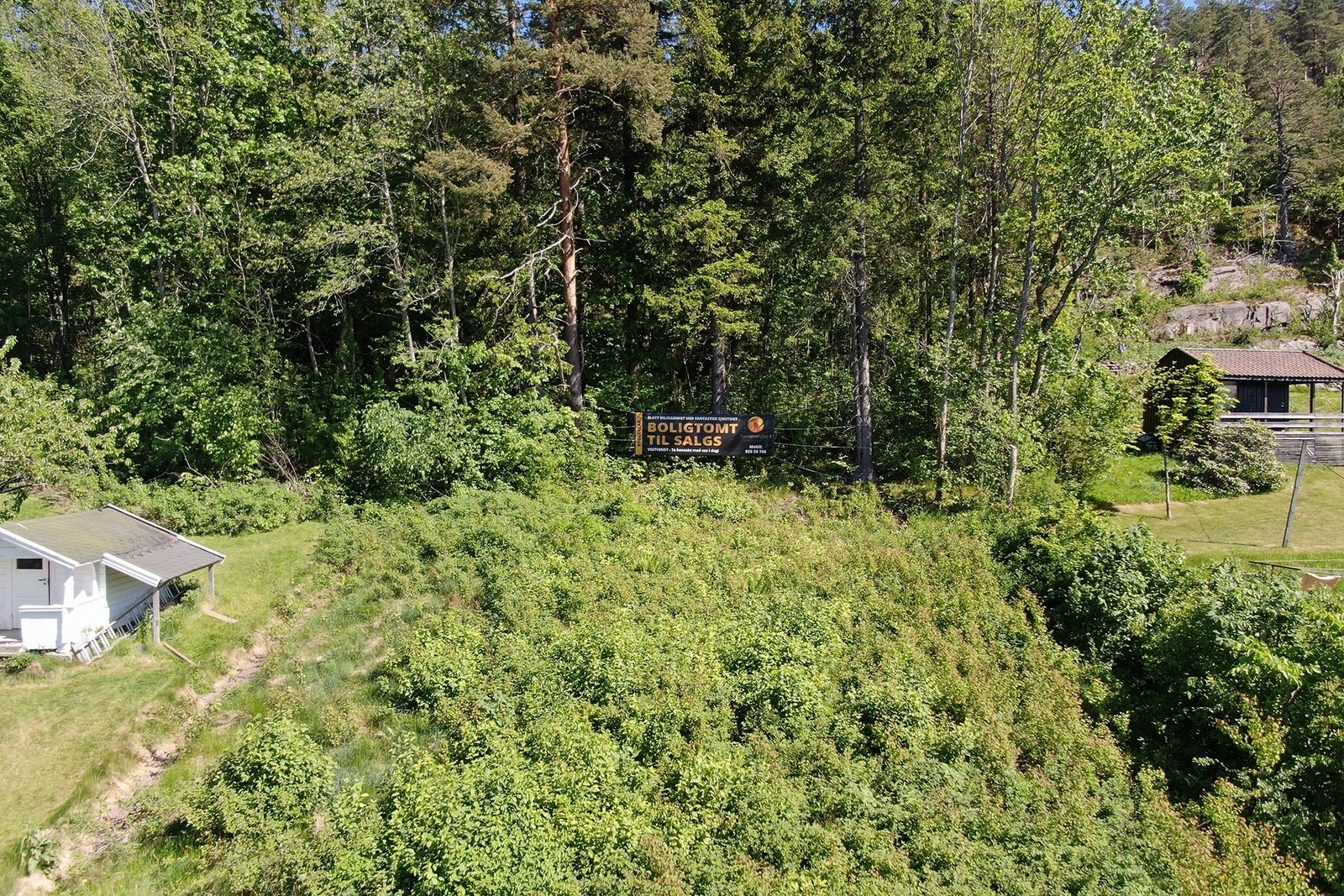 Stor byggeklar boligtomt på hele 911 m2 Galleribilde