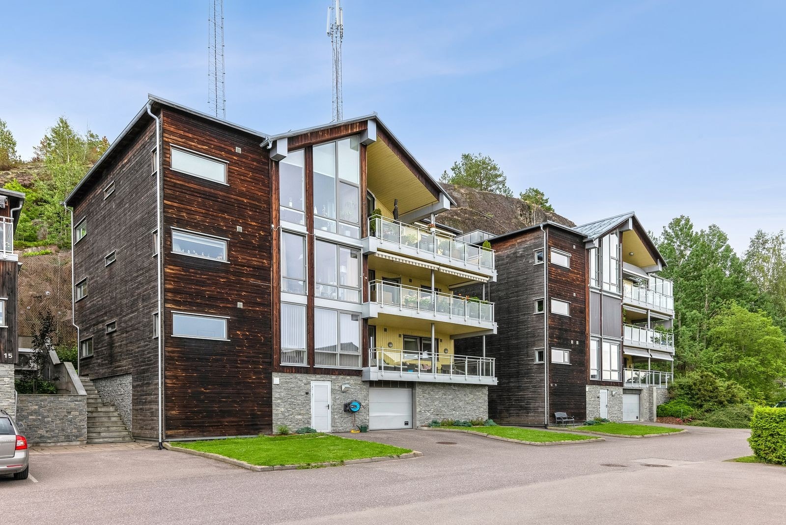 Leiligheten ligger i 2. etasje av bygget. Velkommen til visning! Galleribilde