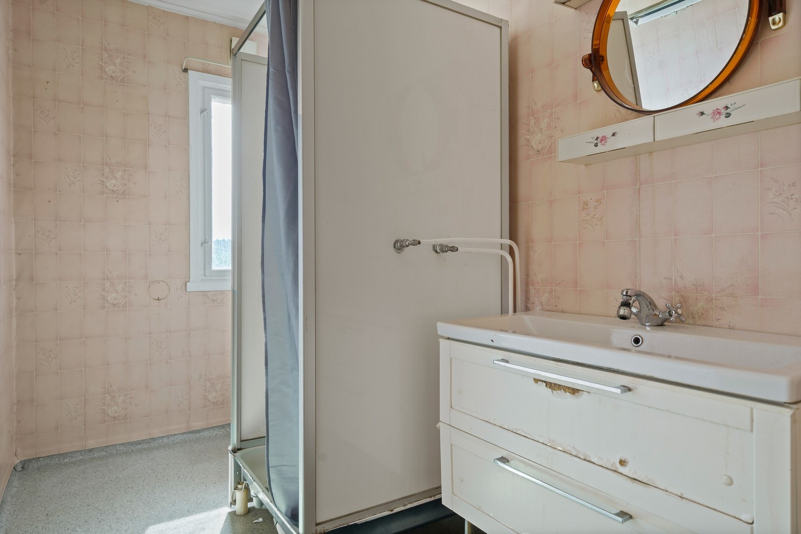 Bad med standard fra byggeår. Galleribilde