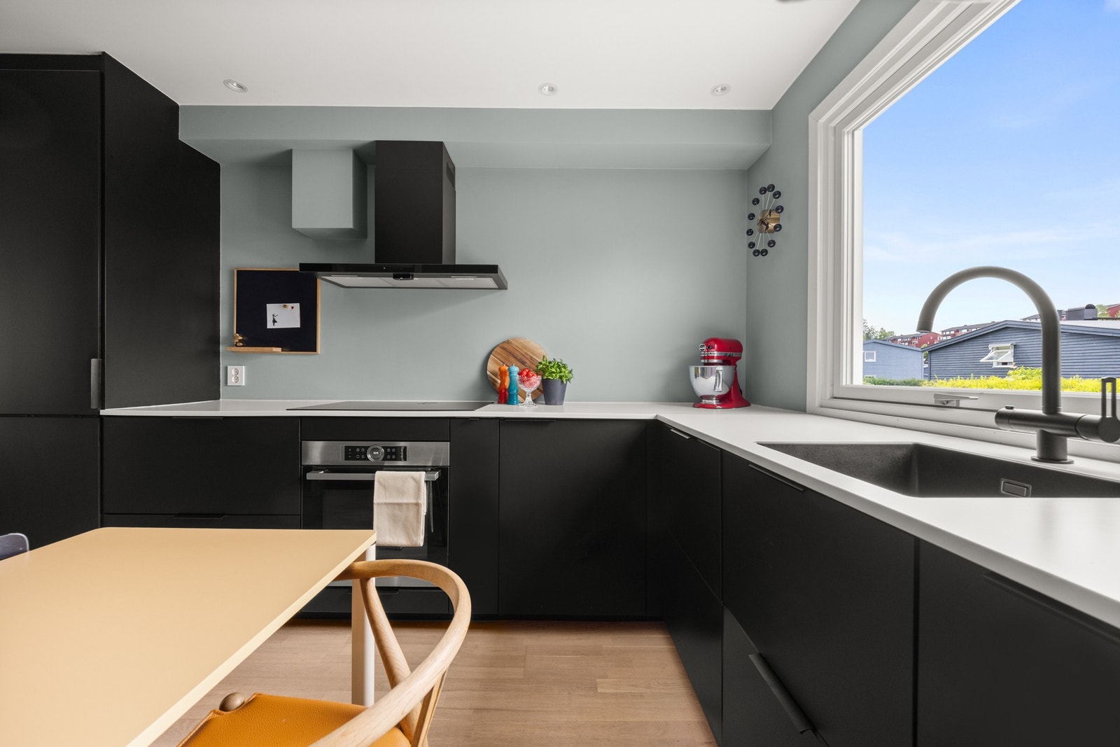 Her er det flere gode arbeidsflater. Galleribilde