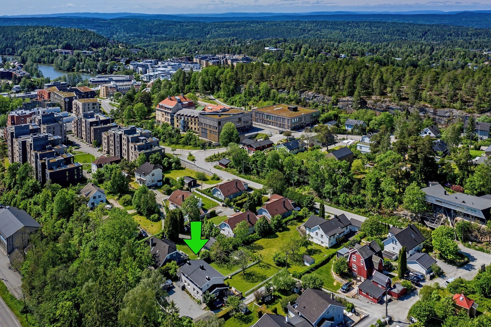 Skjermet beliggenhet rett ved Kolbotn sentrum - nær Kolbotn Torg, togstasjon, m.m. Galleribilde