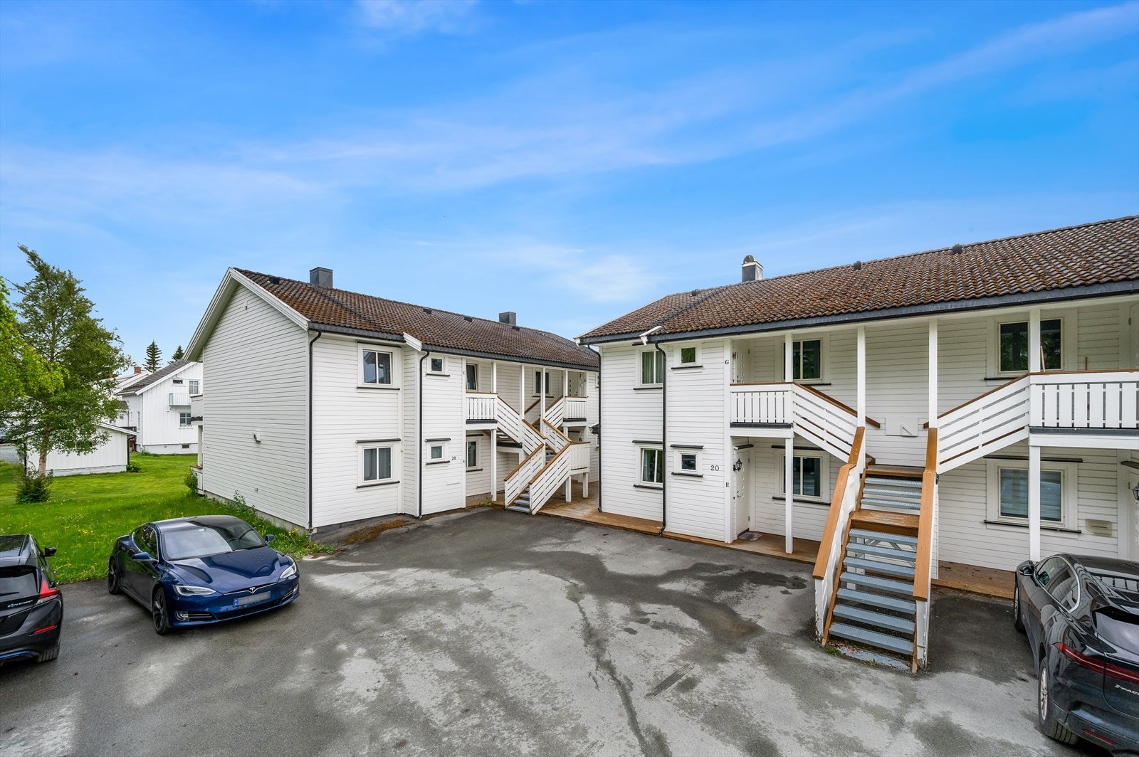 Her vil du bo i et etablert og rolig nabolag med trivelige omgivelser. Galleribilde