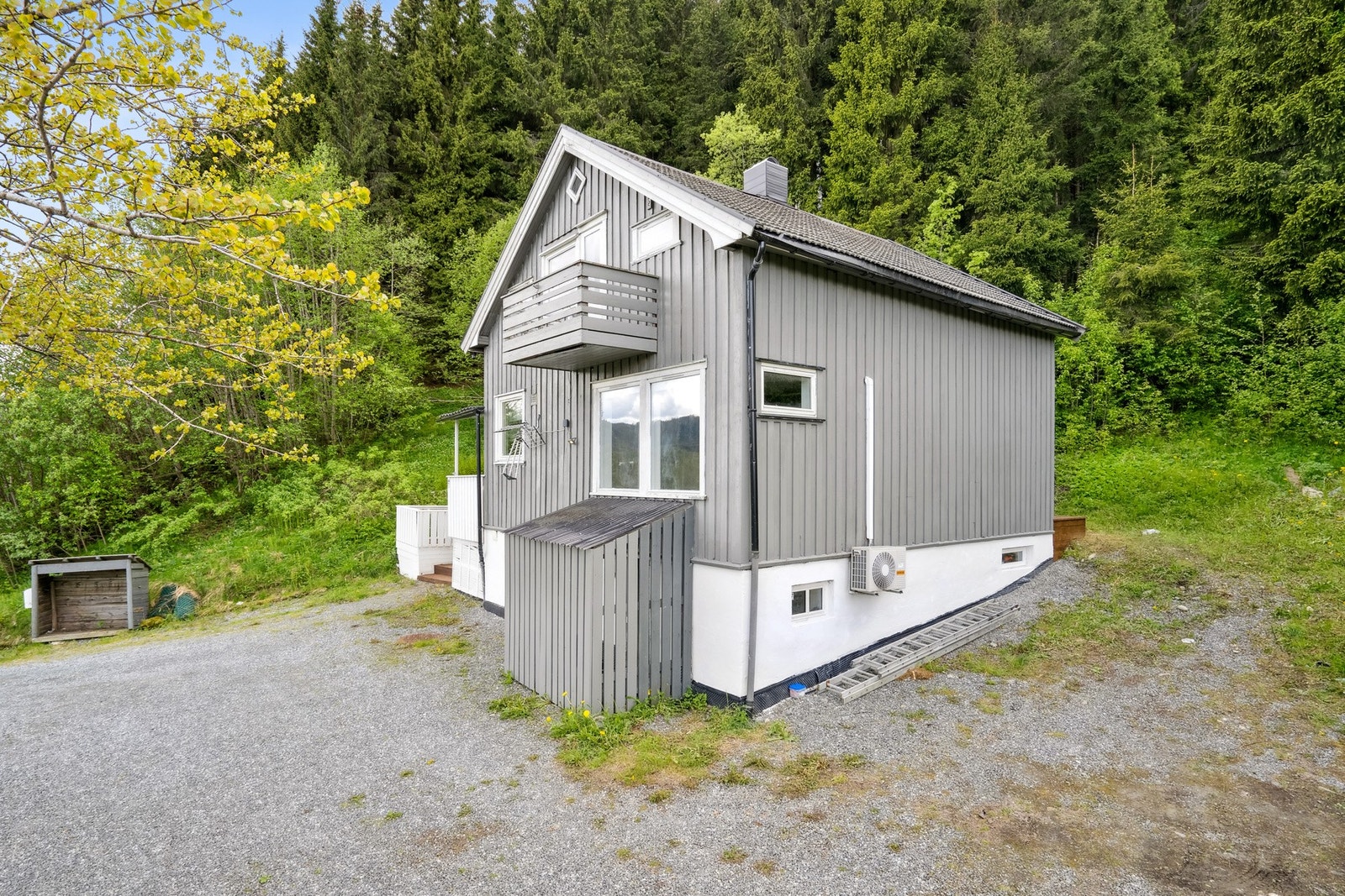 EIE eiendomsmegling ved Thomas Myhre har gleden av å presentere Gjølmeslivegen 391. Galleribilde