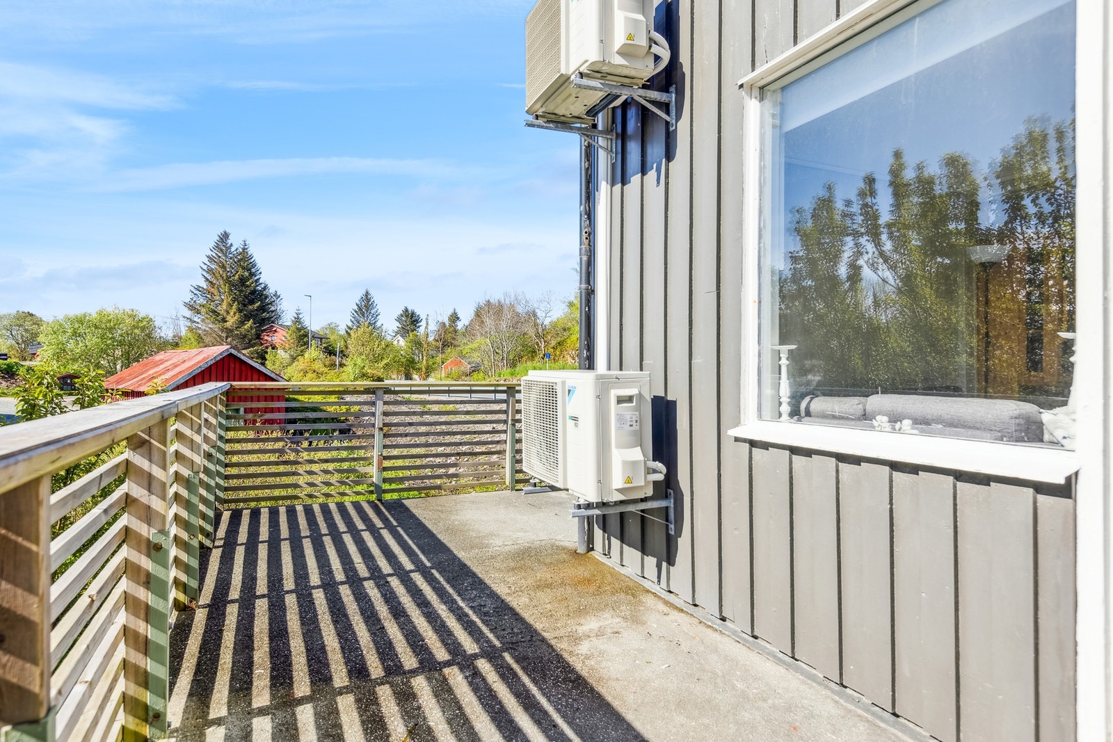 Nå har du muligheten til å sikre deg denne innholdsrik og familievennlig enebolig med godkjent utleiedel. Galleribilde