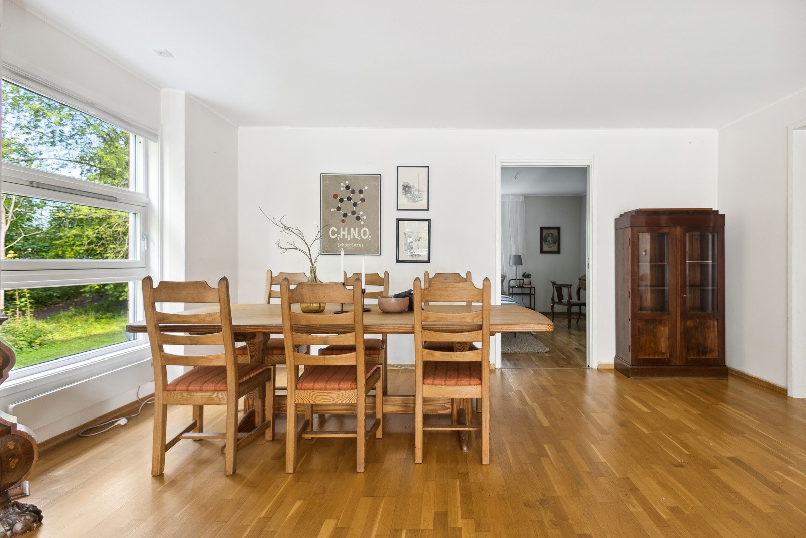 Tilbaketrukket og skjermet beliggenhet, innerst i blindvei Galleribilde