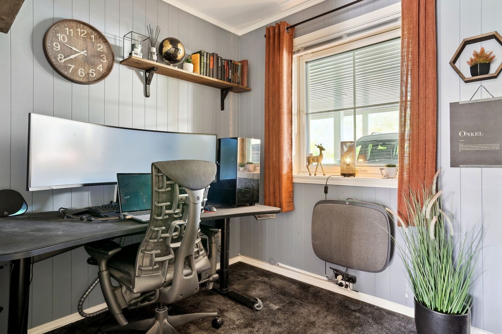 Soverom på 5 kvadratmeter, som dagens eier har benyttet som kontor. Galleribilde