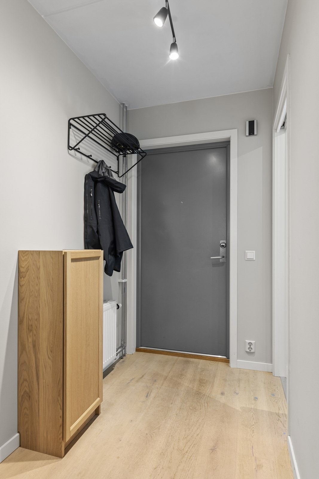 Felleskostnader inkluderer oppvarming, kabel-TV og internett. Galleribilde