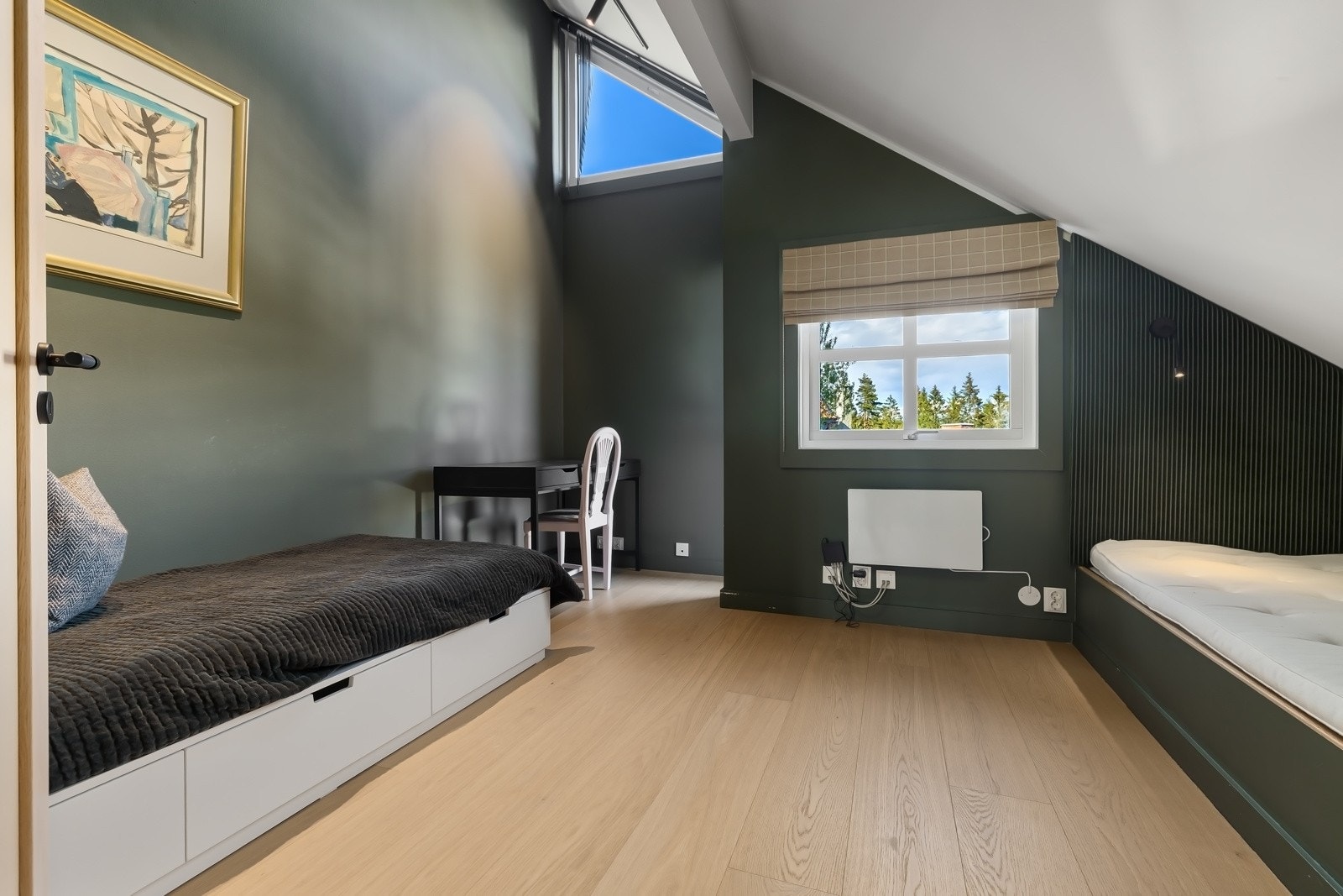 Soverom 3 med plassbygd innredning Galleribilde