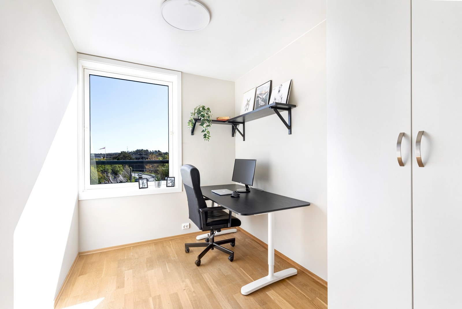Soverom/kontor Galleribilde
